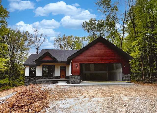 Property at 561 Crestmonte Dr, Howard, OH 43028, 3 beds, 2 baths