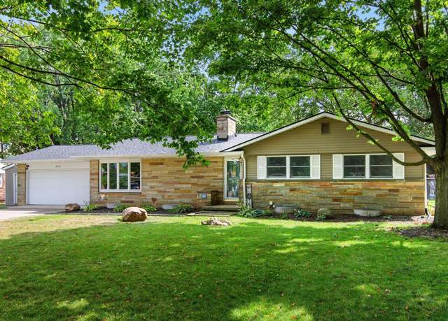 Property at 366 Hickory Dr, Marysville, OH 43040, 3 beds, 2.5 baths