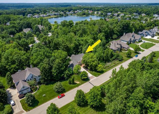 Photo of 10828 Brinsworth Dr, Dublin, OH 43016