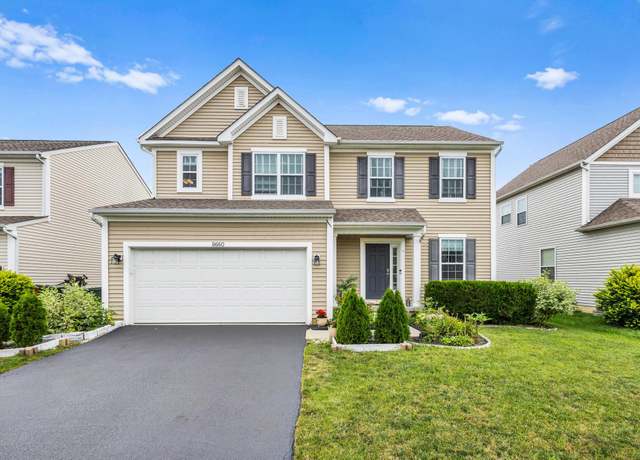 Property at 8660 Crooked Maple Dr, Blacklick, OH 43004, 4 beds, 2.5 baths