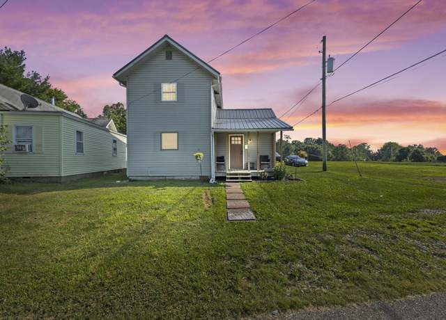 Property at 165 Edwards St, Newark, OH 43055, 3 beds, 2 baths