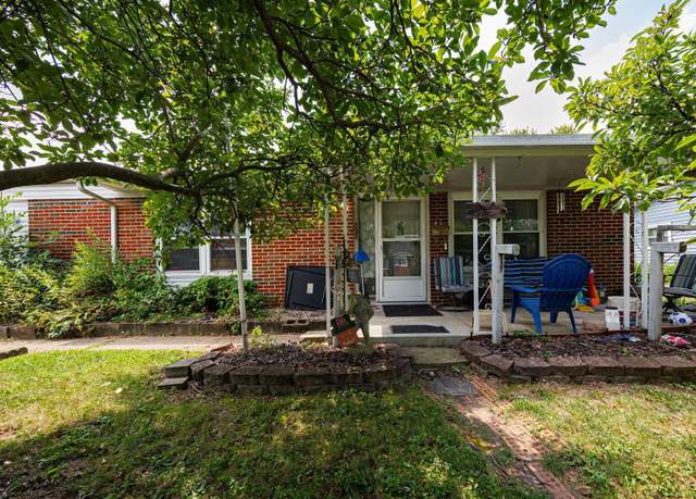 Property at 137 Empire Dr, Columbus, OH 43230, 3 beds, 2 baths