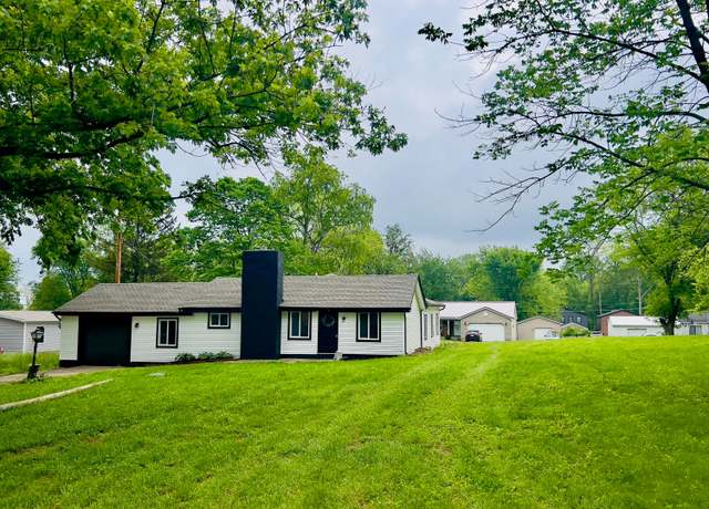 Property at 13212 Maple Rd NE, Thornville, OH 43076, 4 beds, 2 baths