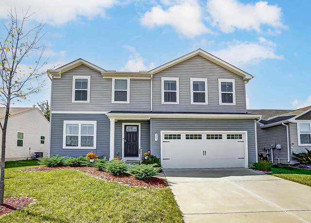 Property at 207 S Tuttle Rd, Springfield, OH 45505, 4 beds, 2.5 baths
