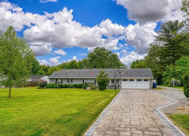 Property at 3781 Hines Rd, Columbus, OH 43230, 4 beds, 2.5 baths