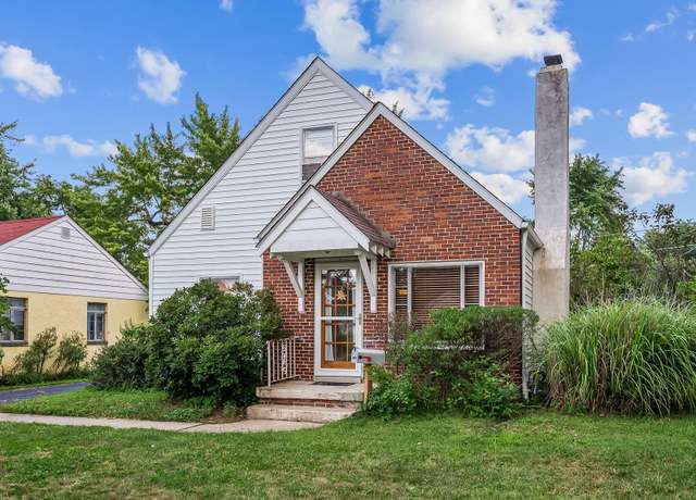 Property at 156 E Weisheimer Rd, Columbus, OH 43214, 3 beds, 1 bath