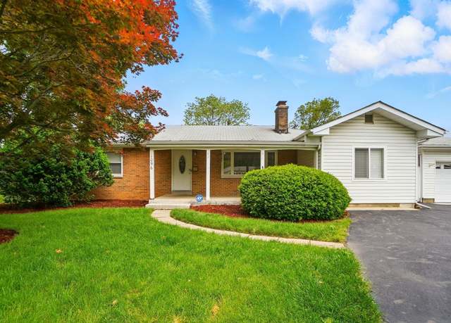 Property at 1096 Lancaster Ave, Reynoldsburg, OH 43068, 4 beds, 1 bath