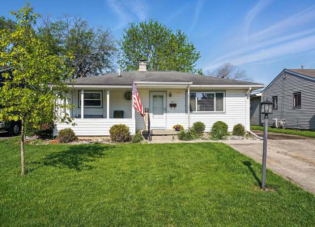 Property at 95 Mary St, West Jefferson, OH 43162, 3 beds, 2 baths