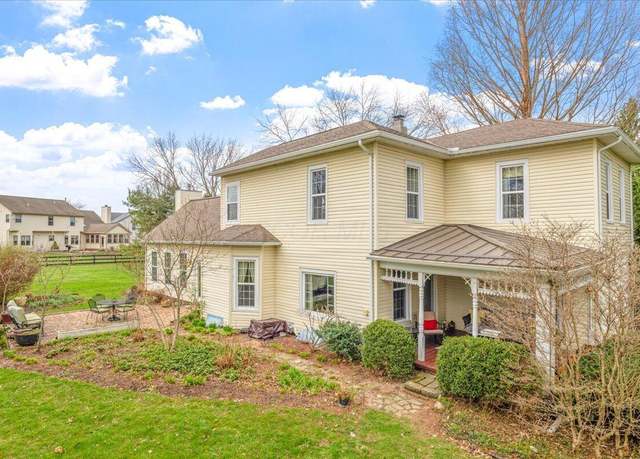 Property at 8056 Summit Rd SW, Pataskala, OH 43062, 3 beds, 2 baths