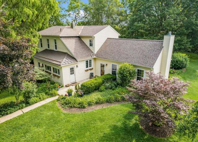 Property at 8056 Summit Rd SW, Pataskala, OH 43062, 3 beds, 2 baths