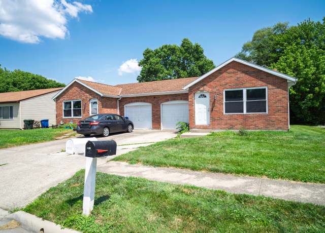Photo of 5768-5770 Stormcroft Ave, Westerville, OH 43081