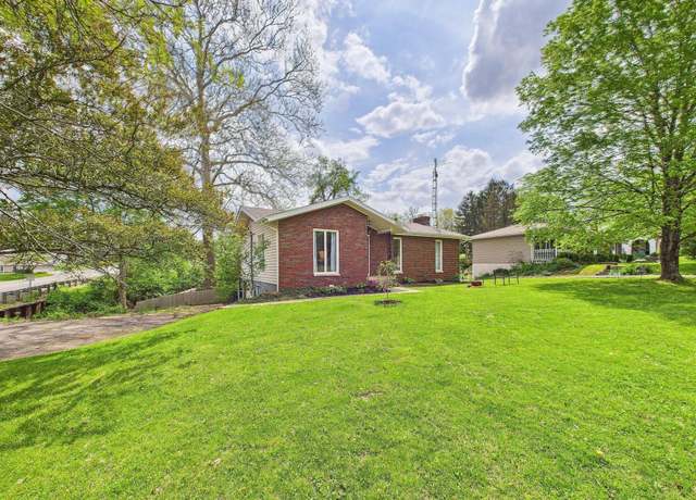 Property at 1485 Rainbow Dr NE, Lancaster, OH 43130, 3 beds, 1.5 baths