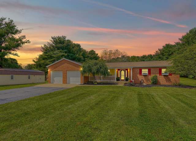 Property at 1915 Sitterley Rd NW, Canal Winchester, OH 43110, 3 beds, 2 baths