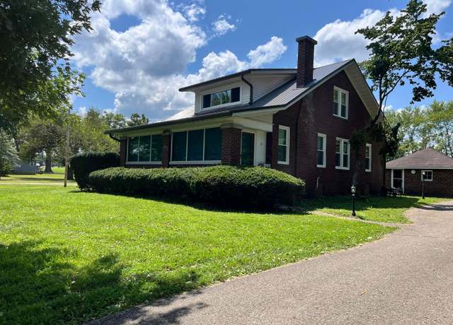 Property at 4015 Roseville Rd, Zanesville, OH 43701, 4 beds, 1.5 baths