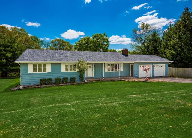 Property at 2800 E Military Rd, Zanesville, OH 43701, 3 beds, 3 baths