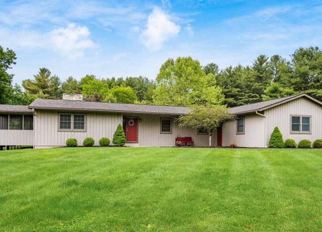 Property at 2145 Welsh Hills Rd NE, Granville, OH 43023, 4 beds, 2 baths