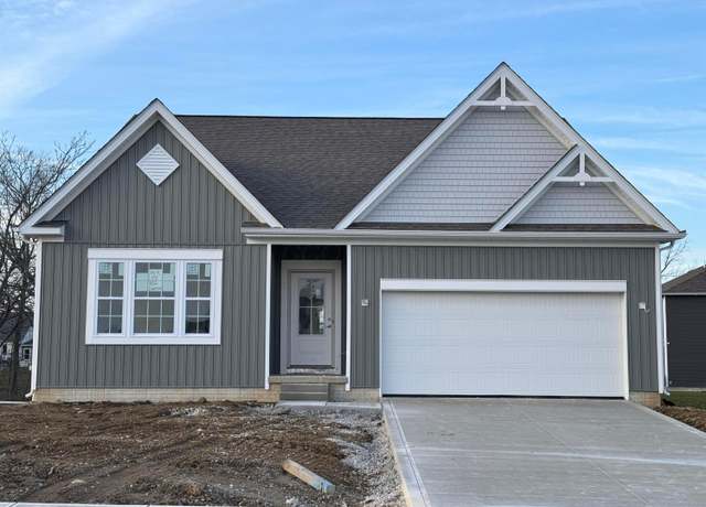 Property at 452 Creekside Dr, Commercial Point, OH 43116, 3 beds, 3 baths
