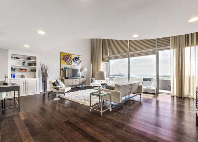 Property at 1000 Urlin Ave #2212, Columbus, OH 43212, 2 beds, 2.5 baths