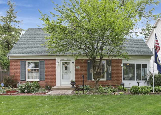 Property at 1470 Berkshire Rd, Columbus, OH 43221, 2 beds, 1.5 baths