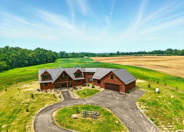 Property at 2210 Rich Hill Rd, Centerburg, OH 43011, 4 beds, 3.5 baths