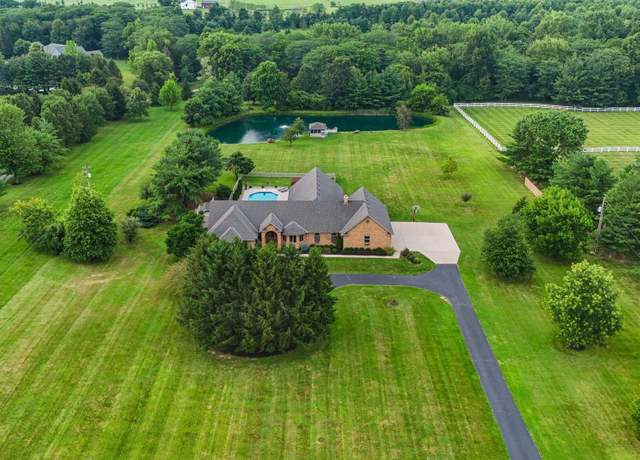 Property at 12907 Woodtown Rd, Galena, OH 43021, 4 beds, 3.5 baths