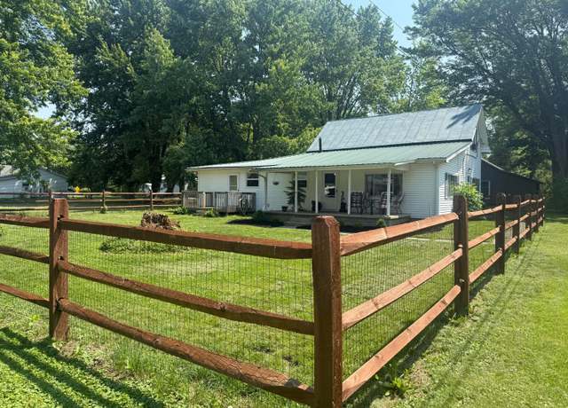 Property at 247 3rd St, La Rue, OH 43332, 4 beds, 1 bath