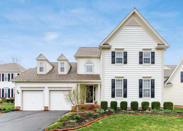 Property at 7292 Halcyon Pl, New Albany, OH 43054, 3 beds, 3.5 baths