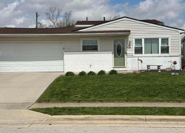 Property at 854 Crescent Dr, West Jefferson, OH 43162, 3 beds, 2 baths