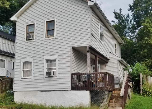 Property at 339 Locust St, Lancaster, OH 43130, 3 beds, 1 bath