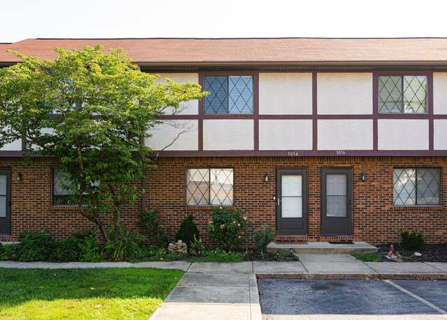 Property at 3054 Highcliff Ct, Columbus, OH 43231, 2 beds, 1.5 baths