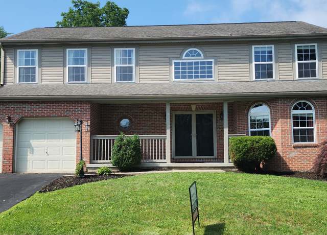 Property at 19 Ravine View Ct, Pataskala, OH 43062, 4 beds, 2.5 baths