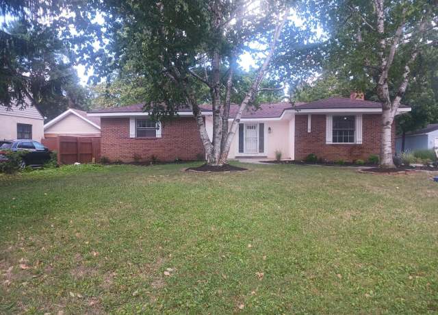 Property at 334 Maplewood Ave, Columbus, OH 43213, 5 beds, 2 baths