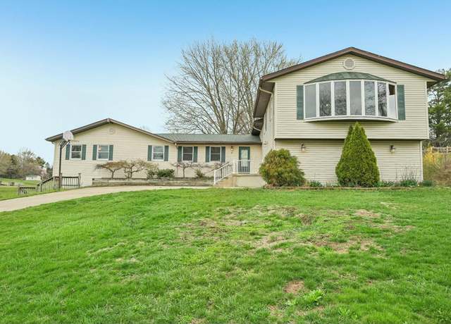 Property at 91 Dogwood Dr, Thornville, OH 43076, 4 beds, 3 baths