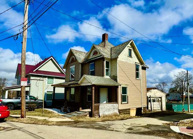 Property at 205 S Diamond St, Mansfield, OH 44902, 3 beds, 1.5 baths