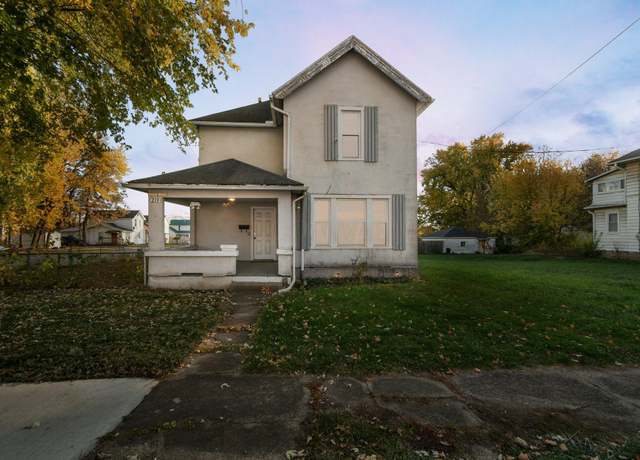 Property at 219 Maholm St, Newark, OH 43055, 4 beds, 2 baths