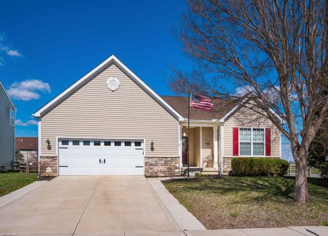 Property at 151 Chestnut Estates Dr, Commercial Point, OH 43116, 3 beds, 2.5 baths