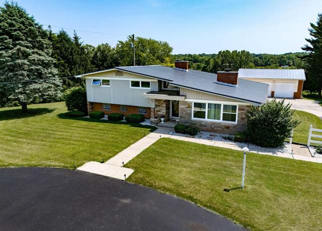 Property at 3101 E Leffel Ln, Springfield, OH 45505, 3 beds, 2 baths