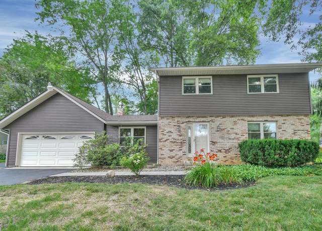 Property at 10 Aster Ct SW, Etna, OH 43062, 4 beds, 2.5 baths