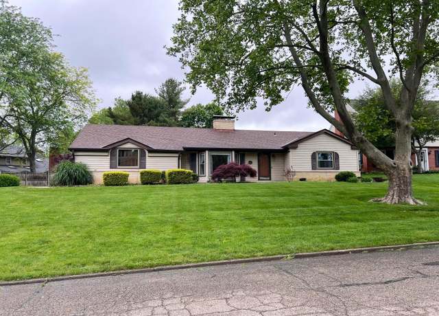 Property at 125 Crown Ct, Lancaster, OH 43130, 3 beds, 3 baths