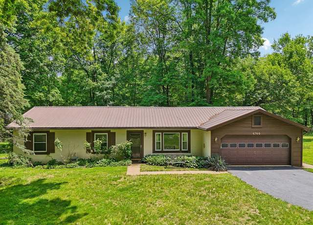 Property at 6769 Thoreau Ln NE, Baltimore, OH 43105, 3 beds, 2 baths