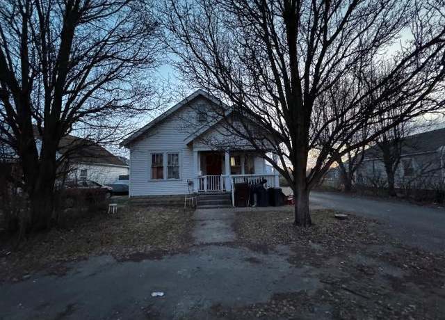 Property at 1217 Grace St, Washington Court House, OH 43160, 3 beds, 1 bath