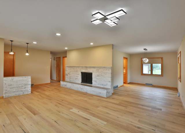 Property at 465 W Schrock Rd, Westerville, OH 43081, 3 beds, 1.5 baths
