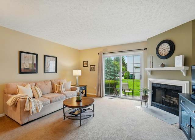 Property at 1630 Holland Dr, Hilliard, OH 43026, 2 beds, 1.5 baths