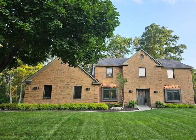 Photo of 5077 Donegal Cliffs Dr, Dublin, OH 43017
