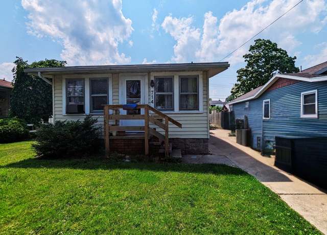 Property at 714 Monroe St, Port Clinton, OH 43452, 1 bed, 1 bath