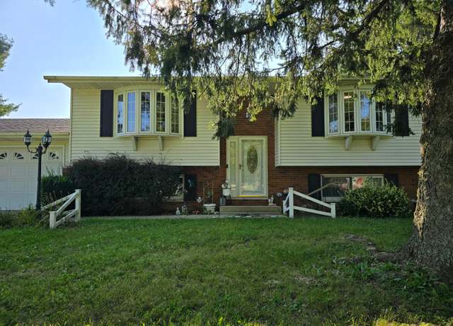 Property at 5364 York Rd SW, Pataskala, OH 43062, 4 beds, 2 baths