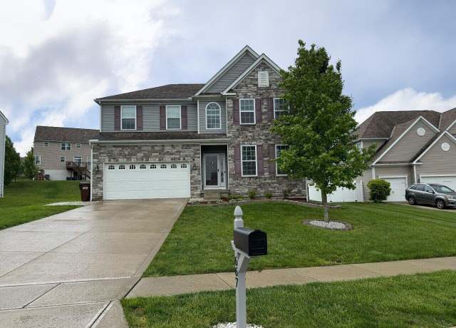Property at 667 Green Forest Pl, Lithopolis, OH 43136, 4 beds, 2.5 baths