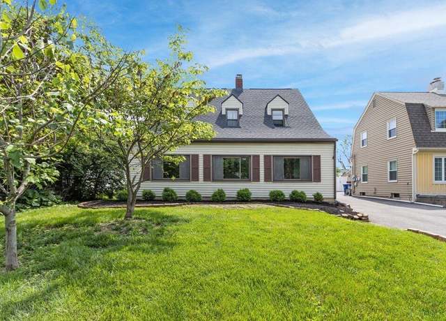 Property at 644 Eastmoor Blvd, Columbus, OH 43209, 3 beds, 1 bath