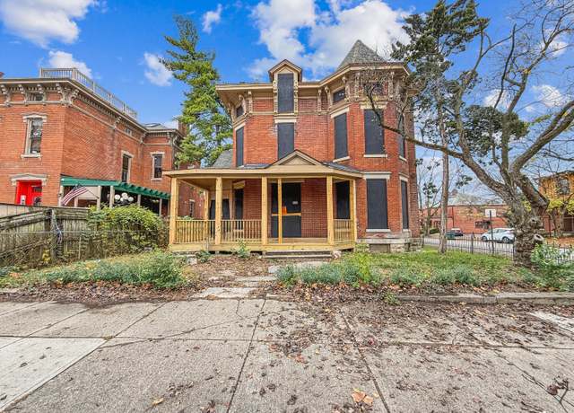 Property at 955 S High St, Columbus, OH 43206, 6 beds, 3 baths