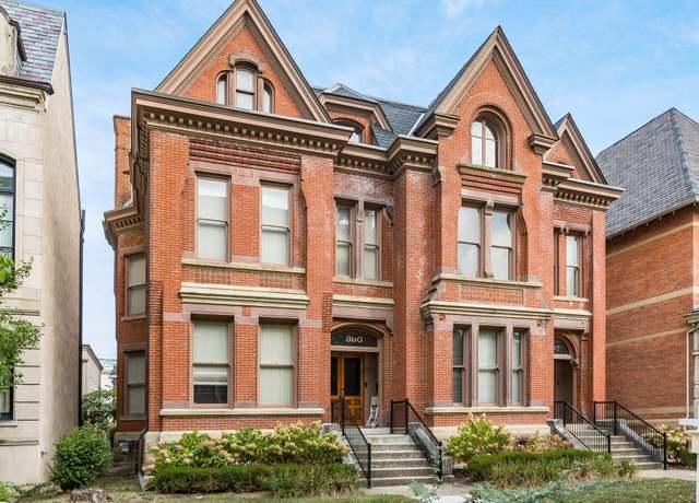 Property at 390 E Town St Unit 1/2, Columbus, OH 43215, 2 beds, 2.5 baths